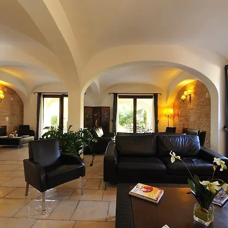 Hotel Arbatasar