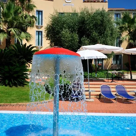 アルバタサル ホテル 4*