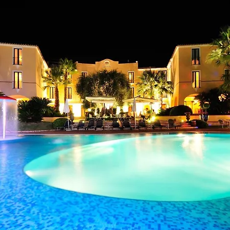 מלון Arbatasar 4*