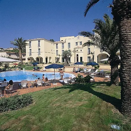 ホテル アルバタサル アルバタクス