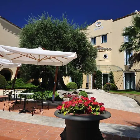 アルバタサル ホテル